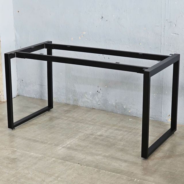 khung chân bàn sử dụng cơ cấu lắp ráp mới rất chắc chắn