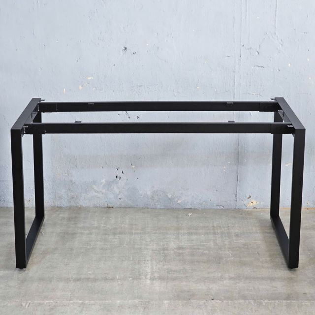 khung chân bàn sử dụng cơ cấu lắp ráp mới rất chắc chắn