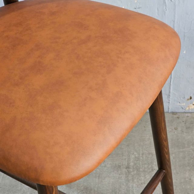 Ghế bar Oleando gỗ Ash bọc da si GBSK022