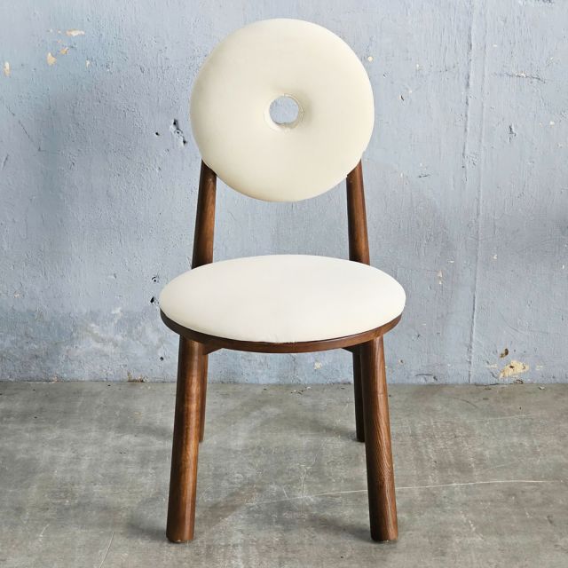 Ghế Donut gỗ Ash bọc vải nhung GCF310