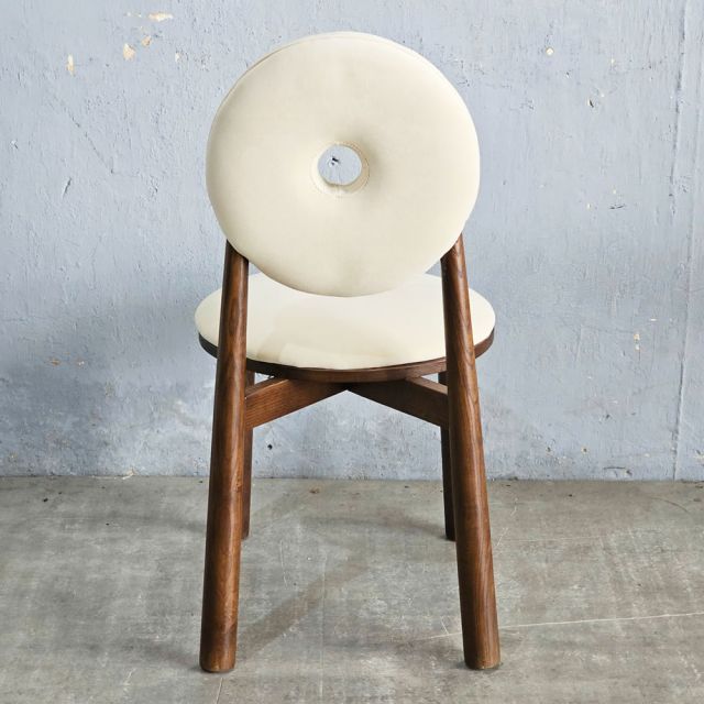Ghế Donut gỗ Ash bọc vải nhung GCF310