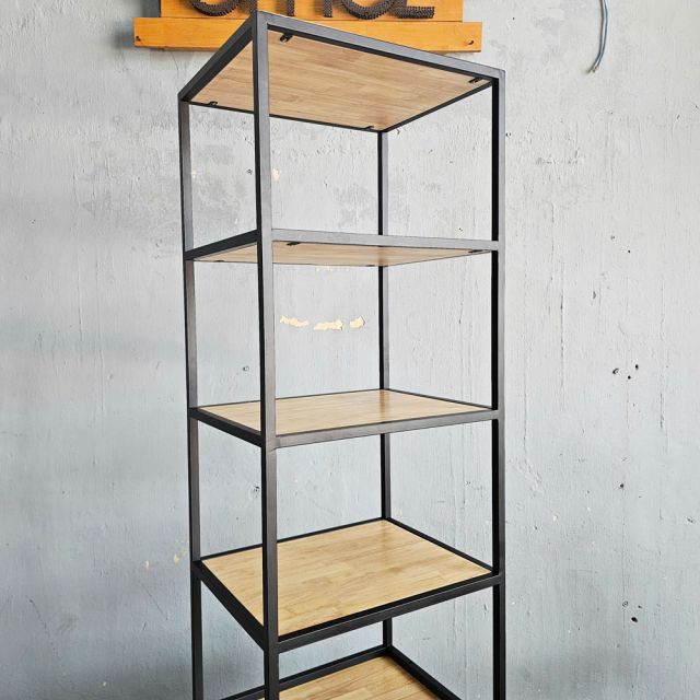 Kệ trang trí có tủ 57x44x200cm gỗ cao su KTT68033