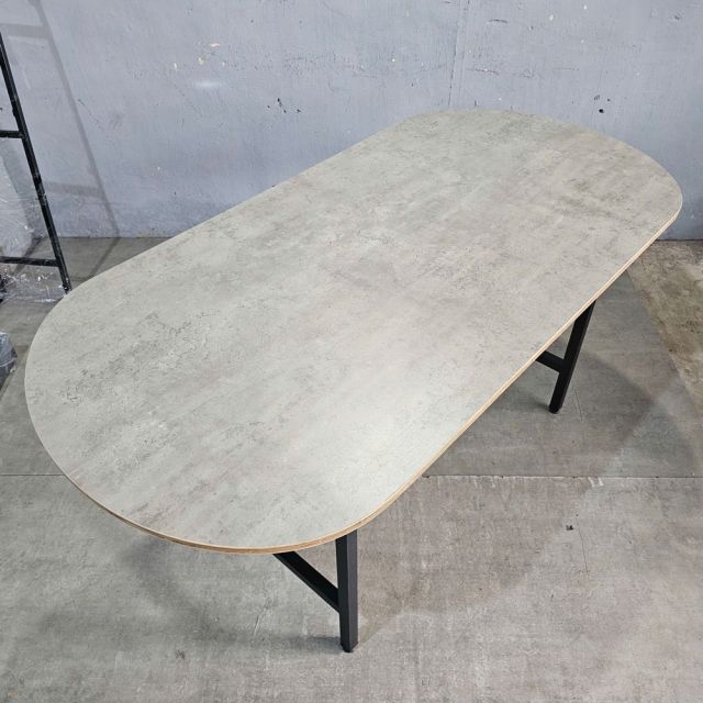Bàn ăn oval 160x80cm DELY gỗ cao su chân sắt BA68085