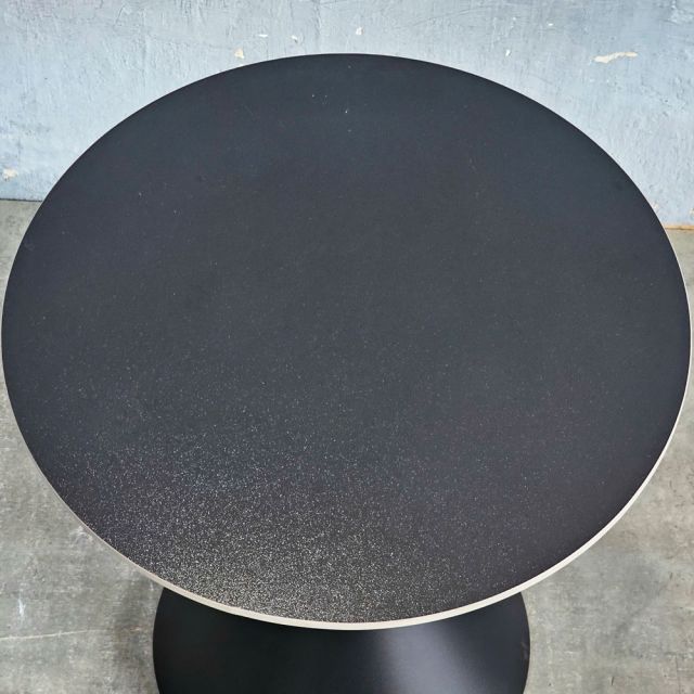 Bàn sofa tròn 70cm mặt đá chân sắt SST050