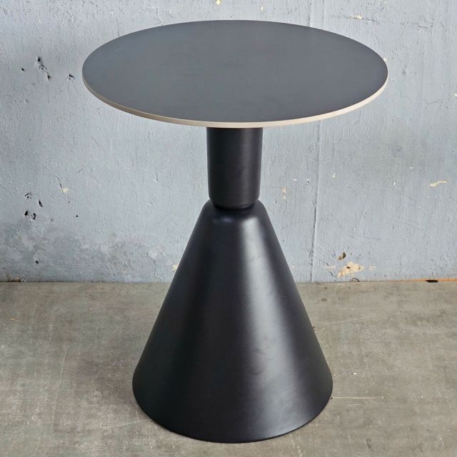 Bàn cafe tròn 60cm mặt đá chân sắt CFD68274