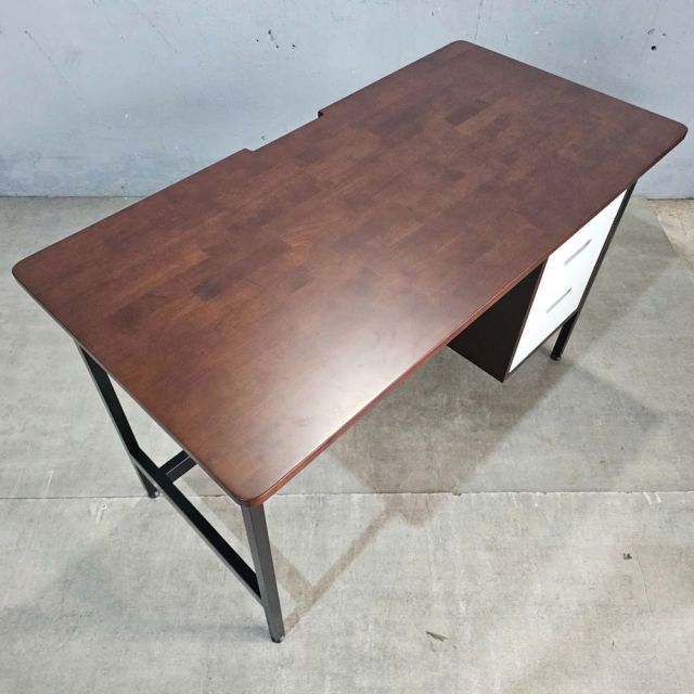 Bàn làm việc 120x60cm gỗ cao su BGV003