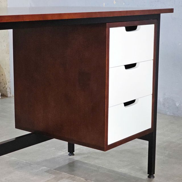 Bàn làm việc 120x60cm gỗ cao su BGV003
