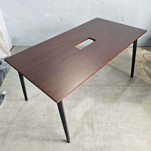 Bàn họp nhỏ 160x80cm gỗ cao su HDG026