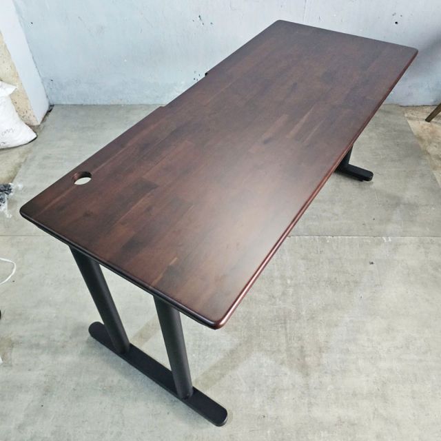Bàn làm việc có hộc điện 160x70cm gỗ tràm hệ TIO ZD024