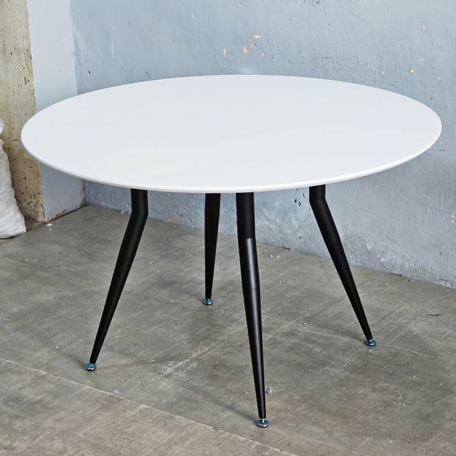 Bàn ăn tròn đk 120cm gỗ cao su BA68260