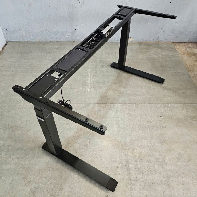 Chân bàn Flexi chữ C nâng hạ điện hình 2 động cơ 3 khớp ET223BZ