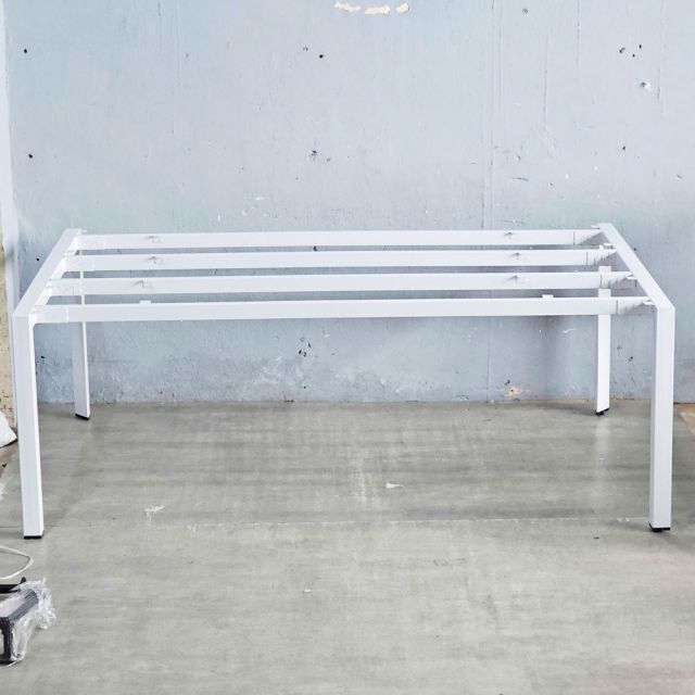 Chân sắt lắp ráp 200x120cm hệ Trian HCTA025
