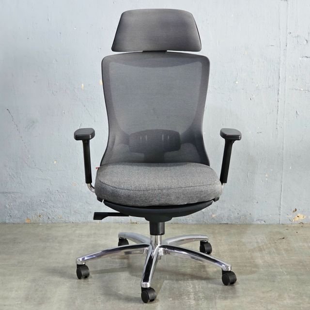 Ghế xoay văn phòng lưng lưới có gác chân HOM1106-D02
