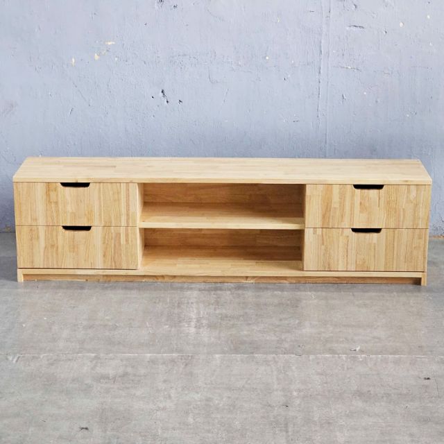 Kệ TV phòng khách 150x30x40cm gỗ cao su KTV68123