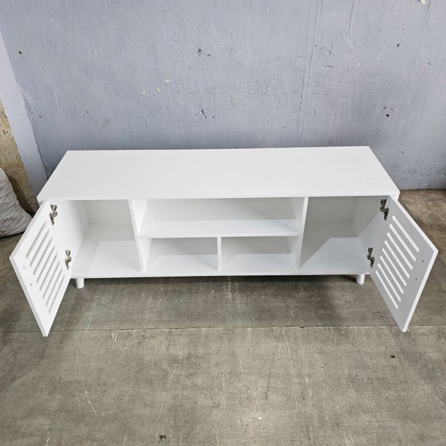 Kệ TV Codia 160x35x50cm gỗ cao su KTV68122