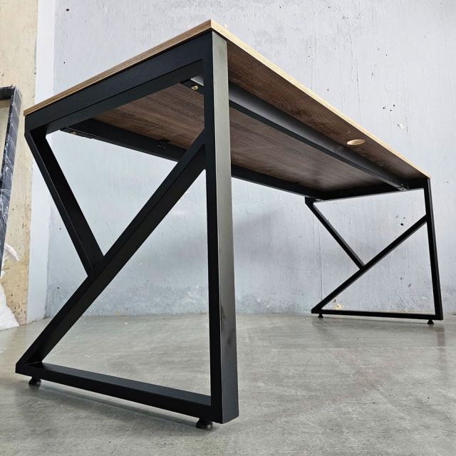 Bàn làm việc 180x70cm gỗ Plywood phủ melamin chân sắt Kconcept HBKC046