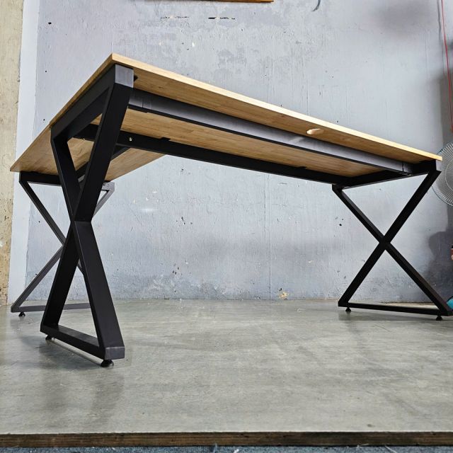 Bàn góc chữ L 160x140cm gỗ cao su hệ XConcept HBXC053