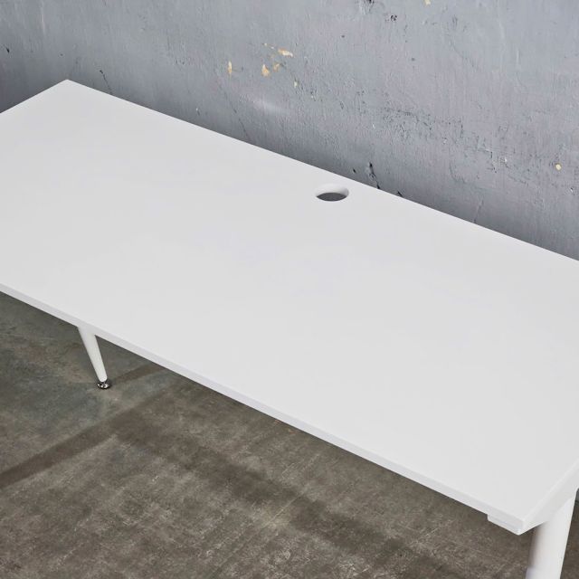 Bàn làm việc 60x140cm hệ CONE chân sắt lắp ráp