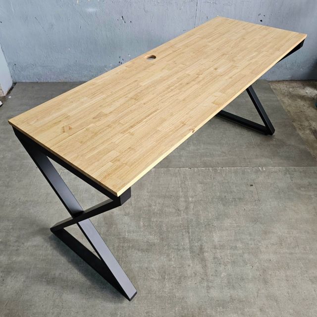 Bàn làm việc 160x60cm gỗ cao su hệ XConcept HBXC052