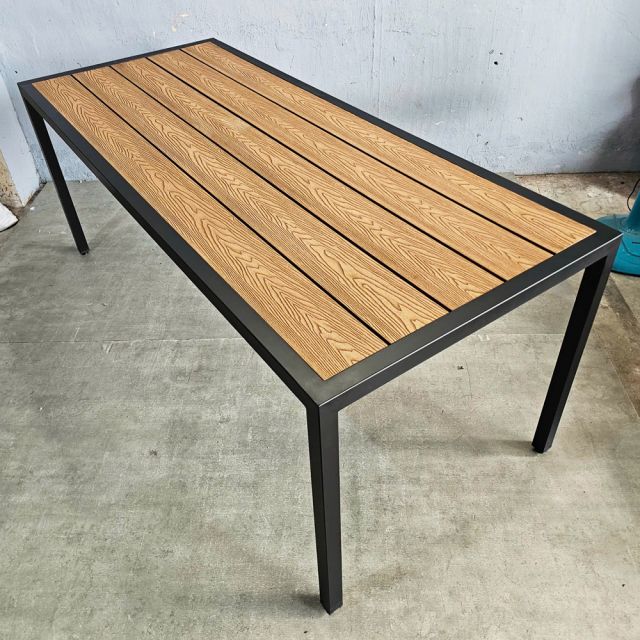Bàn chữ nhật ngoài trời 180x80cm gỗ nhựa vân 3D BNT011