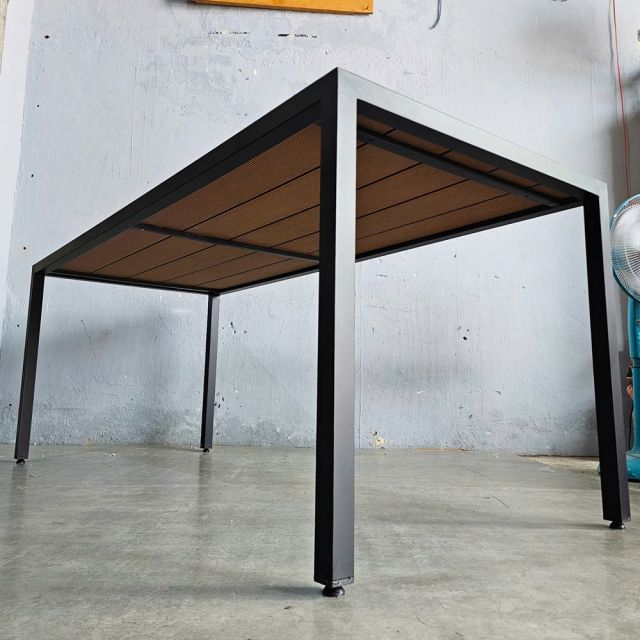 Bàn chữ nhật ngoài trời 180x80cm gỗ nhựa vân 3D BNT011