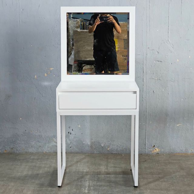 Bàn trang điểm nhỏ 50x60x135cm gỗ cao su BTD68070