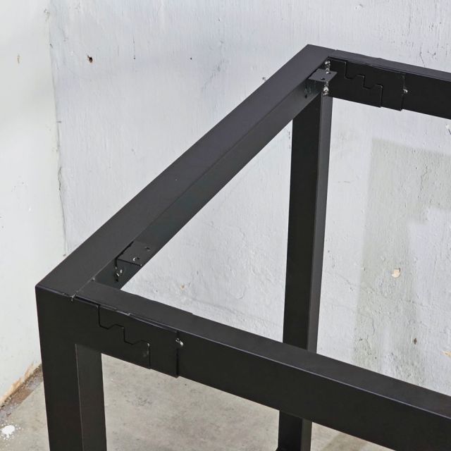 Chân sắt lắp ráp cho bàn 140x60cm hệ URA HCUR003