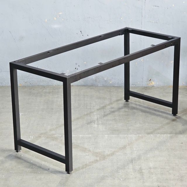 Chân sắt lắp ráp cho bàn 140x60cm hệ URA HCUR003