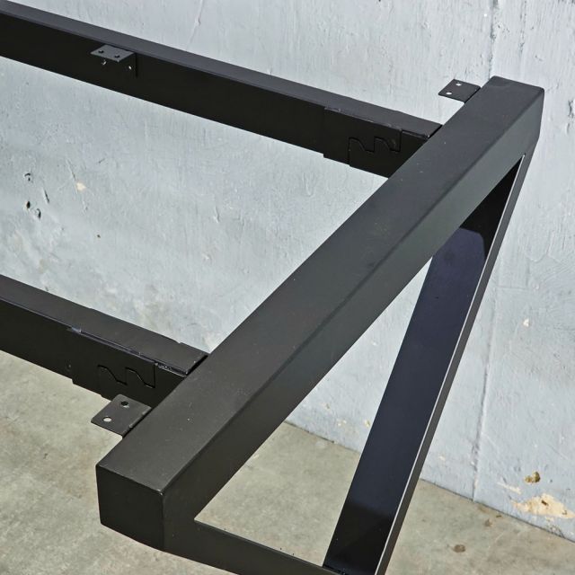 Chân bàn sắt hệ XConcept 120x60 lắp ráp HCXC002