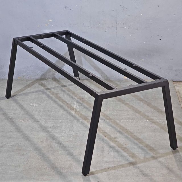Chân sắt lắp ráp cho bàn hop 200x100cm hệ Aton HCAT026