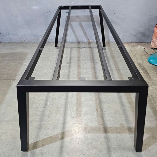 Chân sắt lắp ráp cho bàn hop 200x100cm hệ Aton  HCAT026