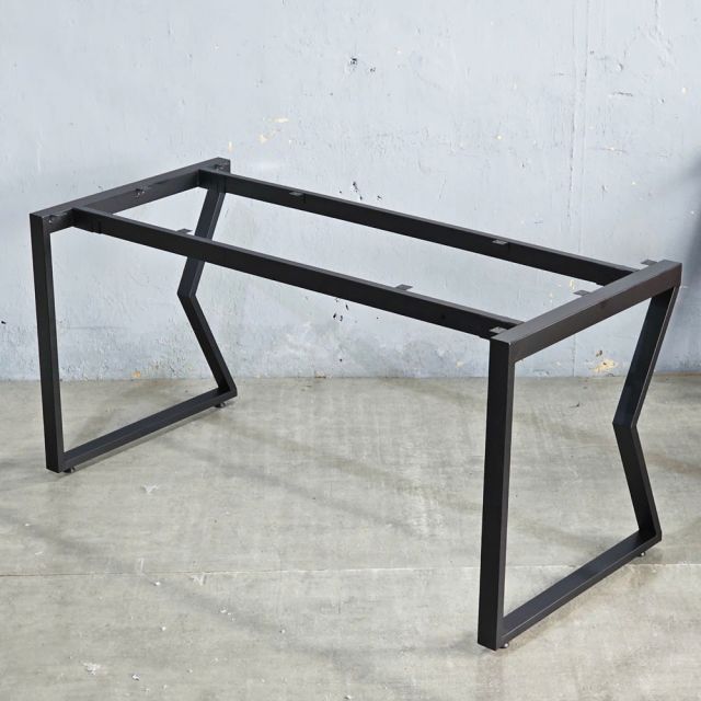 Chân bàn sắt lắp ráp