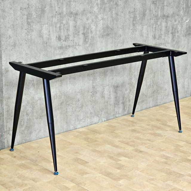 Chân bàn sắt hệ CONE Concept 140x60 lắp ráp HCCO003
