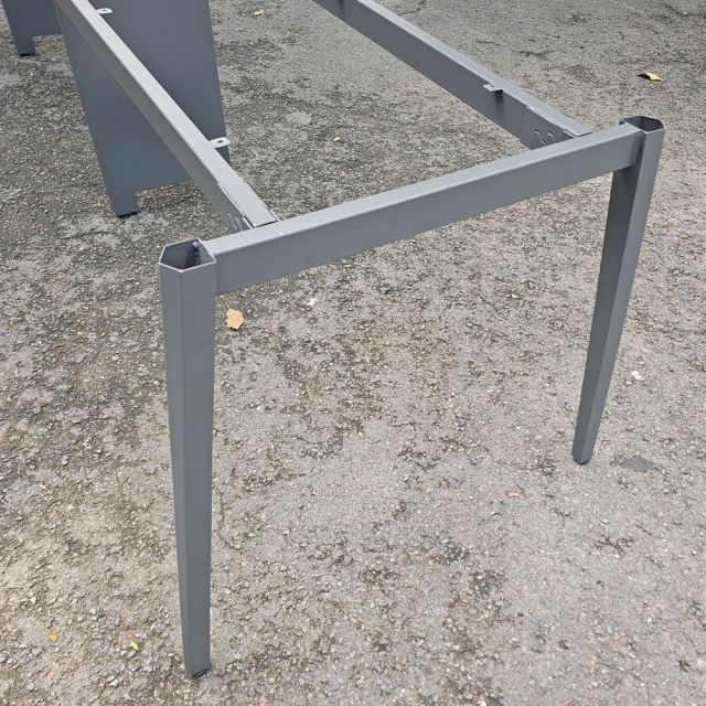 Chân sắt lắp ráp cho bàn họp 486x120cm sơn tĩnh điện CHDG019