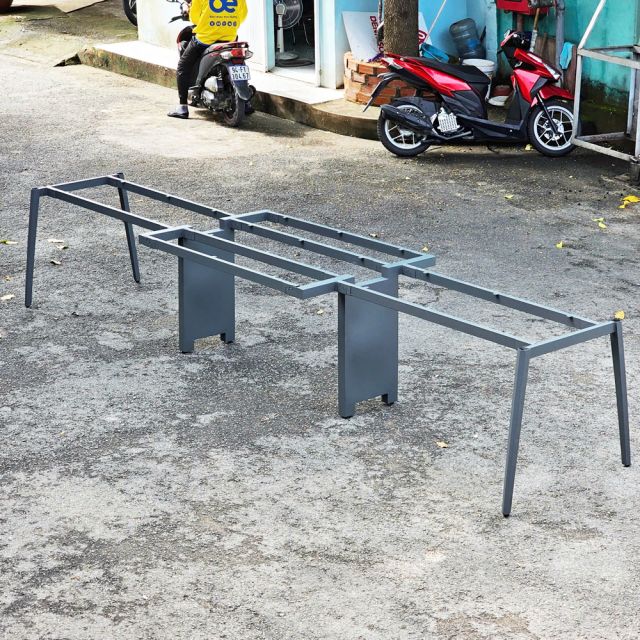 Chân sắt lắp ráp cho bàn họp 486x120cm sơn tĩnh điện CHDG019