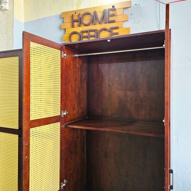 Hệ tủ quần áo 200x55x200cm gỗ cao su TQA6807