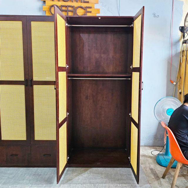 Hệ tủ quần áo 200x55x200cm gỗ cao su TQA6807