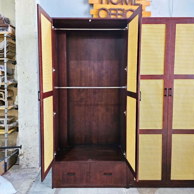 Hệ tủ quần áo 200x55x200cm gỗ cao su TQA6807