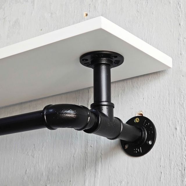 Giá treo khăn ống nước 110x20cm gỗ cao su KPT68044