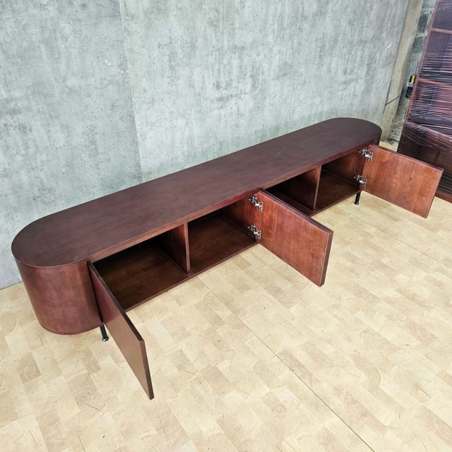 Tủ tivi phòng khách 240x40x42cm gỗ cao su KTV68112