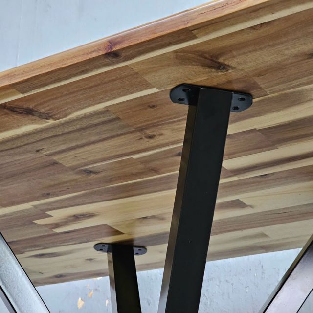 Bàn ăn chữ nhật 120x70cm gỗ tràm BA68263