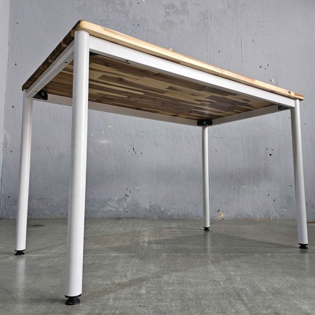 Bàn ăn chữ nhật 120x70cm gỗ tràm chân hệ OMA I BA68264