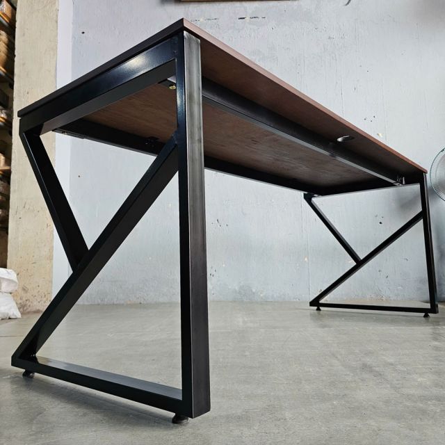 Bàn làm việc 180x70cm gỗ cao su hệ KConcept HBKC055