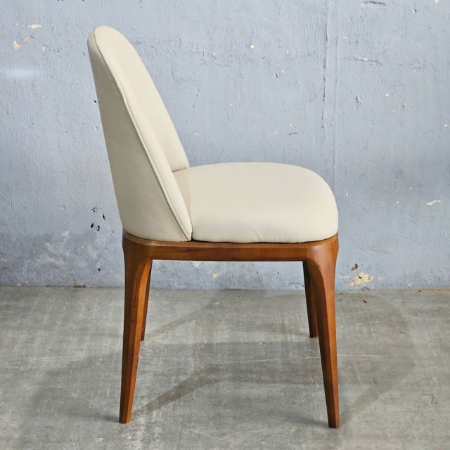 Ghế Grace khung gỗ bọc nệm da PU GCF179