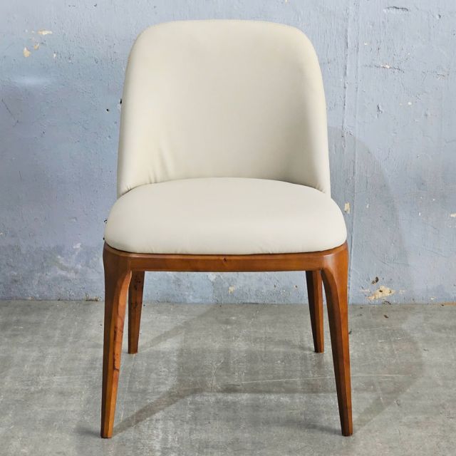 Ghế Grace khung gỗ bọc nệm da PU GCF179