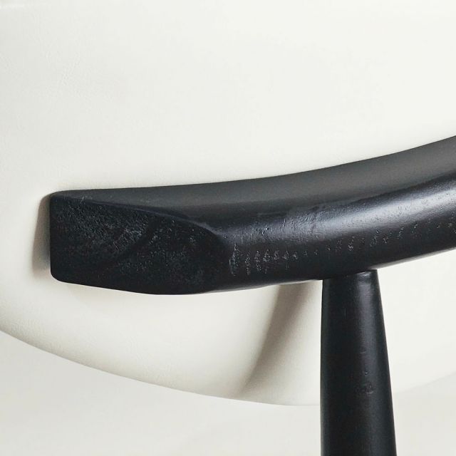 Ghế ăn gỗ Ash nệm bọc da simili GCF312