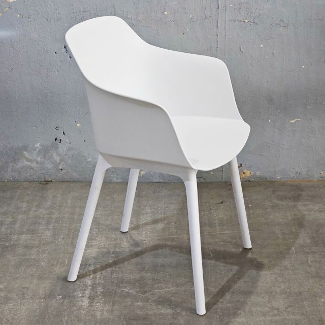 Ghế DOTI nhựa đúc lưng tựa ST3030