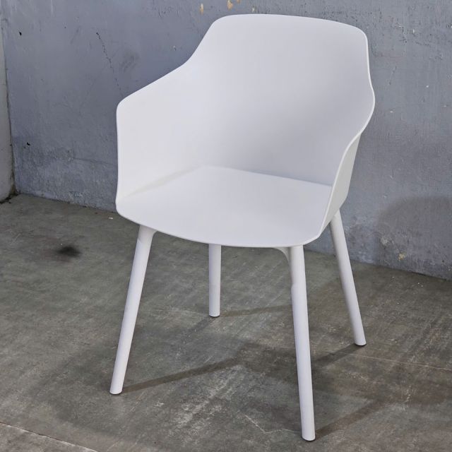 Ghế DOTI nhựa đúc lưng tựa ST3030