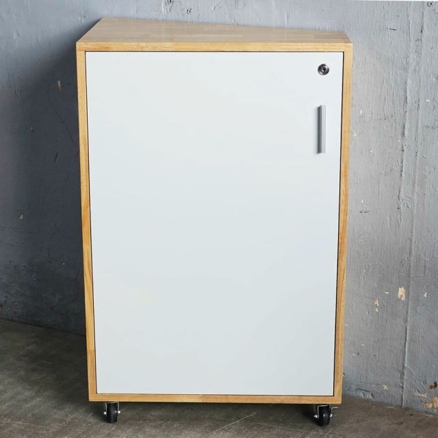 Tủ để góc tường gỗ cao su TCN68077