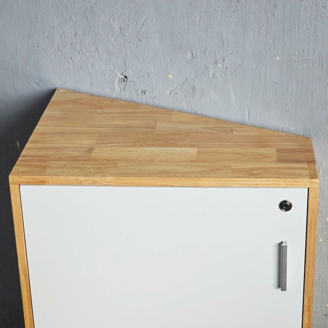 Tủ để góc tường gỗ cao su TCN68077